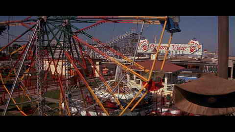 Screenshot [01] zum Film Achterbahn
