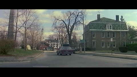 Screenshot [05] zum Film Haus an der Friedhofsmauer, Das