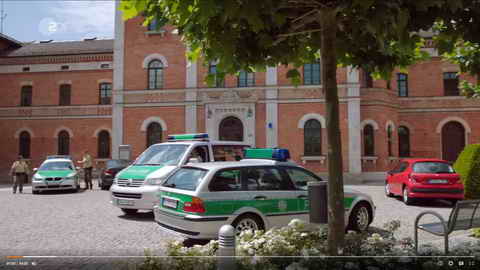 Screenshot [01] zum Film Rosenheim-Cops, Die [TV-Serie]