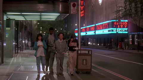 Screenshot [02] zum Film Wunder in der 8. Straße, Das