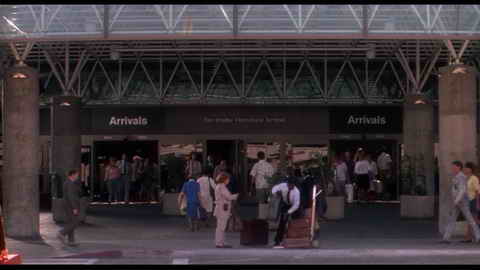 Screenshot [04] zum Film Twins - Zwillinge