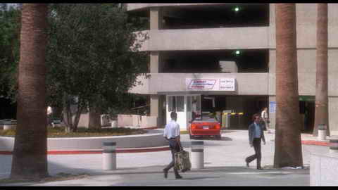 Screenshot [08] zum Film Twins - Zwillinge