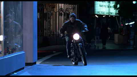 Screenshot [10] zum Film Twins - Zwillinge