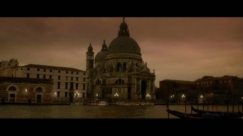 Screenshot [01] zum Film Lara Croft - Tomb Raider