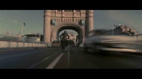 Screenshot [04] zum Film Lara Croft - Tomb Raider