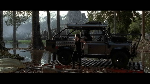 Screenshot [09] zum Film Lara Croft - Tomb Raider