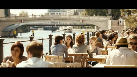 Screenshot [01] zum Film Zweiohrküken