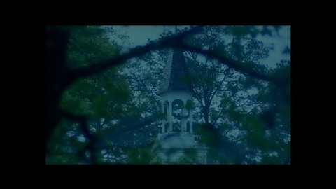 Screenshot [01] zum Film Zombie hing am Glockenseil, Ein