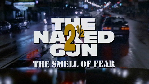 Titelbildschirm vom Film Nackte Kanone 2 1/2