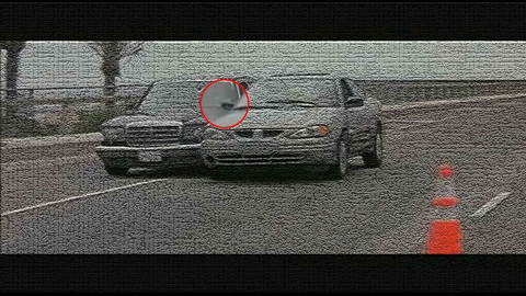 Fehlerbild [11] zum Film 'Lethal Weapon 4 - Zwei Profis räumen auf'
