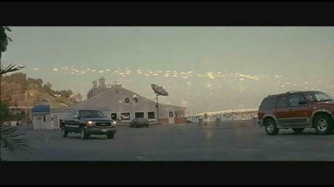 Screenshot [04] zum Film Lethal Weapon 4 - Zwei Profis räumen auf