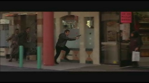 Screenshot [08] zum Film Lethal Weapon 4 - Zwei Profis räumen auf