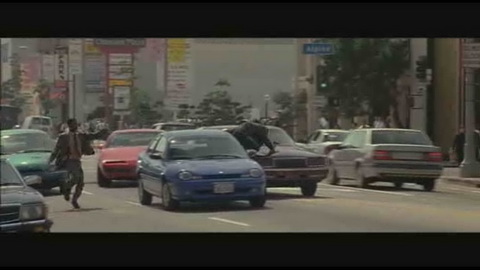 Screenshot [09] zum Film Lethal Weapon 4 - Zwei Profis räumen auf