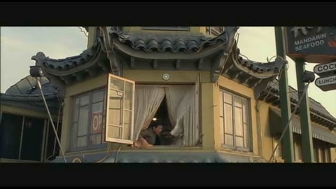 Screenshot [13] zum Film Lethal Weapon 4 - Zwei Profis räumen auf