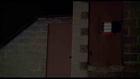 Screenshot [01] zum Film Zombie