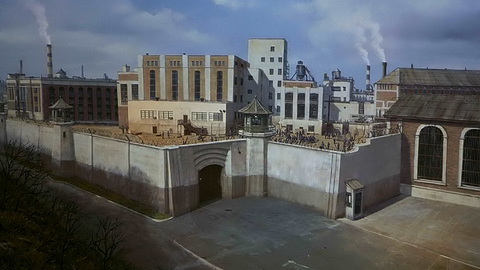 Screenshot [02] zum Film Nackte Kanone 33 1/3