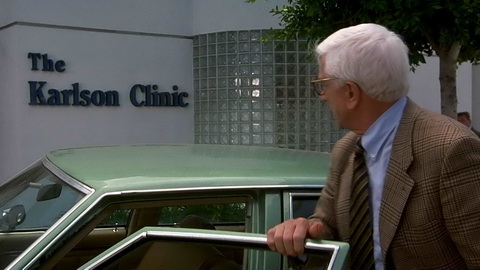 Screenshot [04] zum Film Nackte Kanone 33 1/3