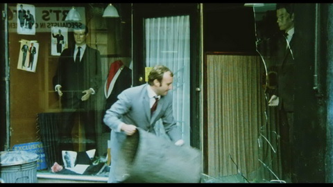 Screenshot [03] zum Film Buster
