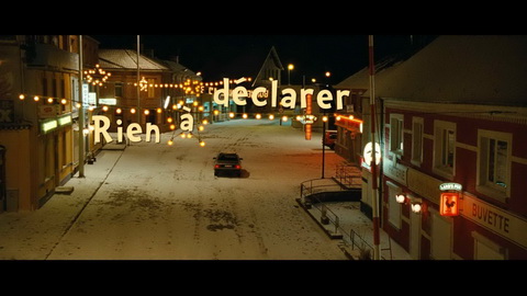Titelbildschirm vom Film Nichts zu verzollen