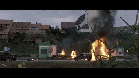 Screenshot [05] zum Film Army Go Home!