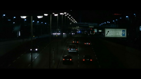 Screenshot [12] zum Film Army Go Home!