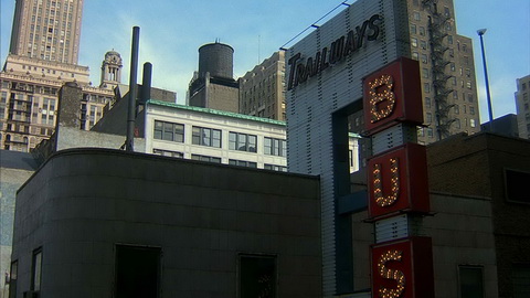 Screenshot [14] zum Film Ticket für Zwei, Ein
