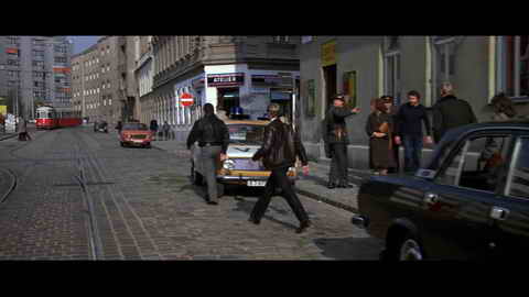 Screenshot [13] zum Film James Bond - Der Hauch des Todes