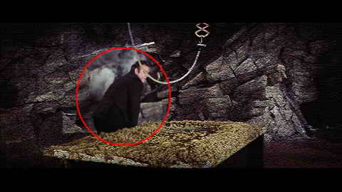 Fehlerbild [01] zum Film 'James Bond - Diamantenfieber'