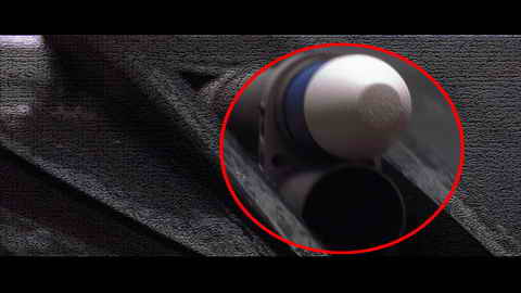 Fehlerbild [06] zum Film 'James Bond - Die Welt ist nicht genug'