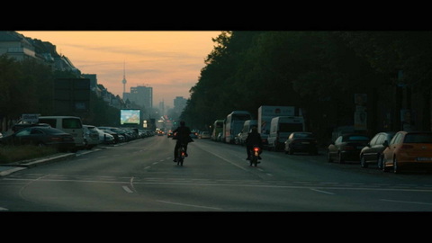 Screenshot [30] zum Film 25 km/h