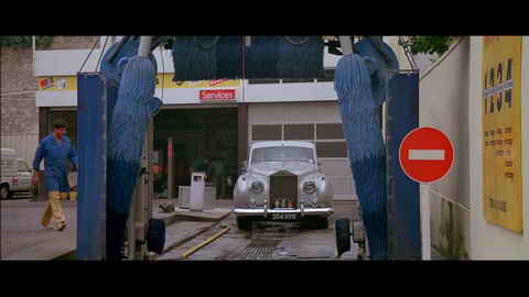 Screenshot [10] zum Film James Bond - Im Angesicht des Todes