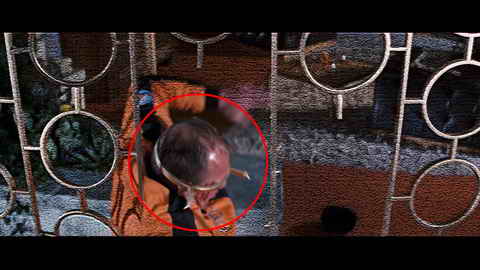 Fehlerbild [11] zum Film 'James Bond - Im Geheimdienst ihrer Majestät'