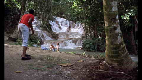 Screenshot [16] zum Film James Bond - James Bond Jagt Dr. No