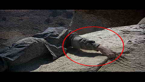Fehlerbild [18] zum Film 'James Bond - Octopussy'