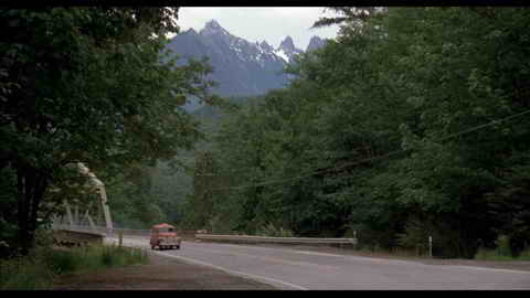 Screenshot [10] zum Film Bigfoot und die Hendersons