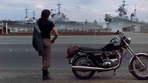 Screenshot [01] zum Film Offizier und Gentleman, Ein