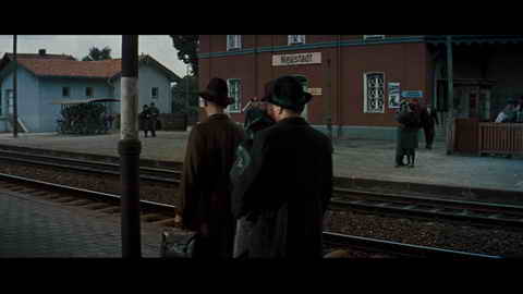 Screenshot [03] zum Film Gesprengte Ketten