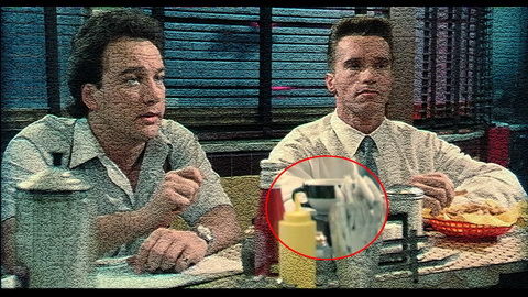 Fehlerbild [14] zum Film 'Red Heat'